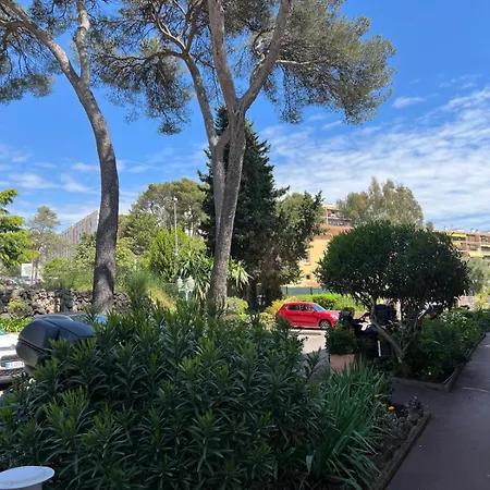 Calme 3-4 Pieces 2 Terrasses Διαμέρισμα *